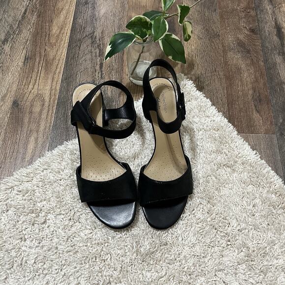 Clarks Size 7.5 M Black Leather Shimme Ankle Strap Deva Alice Heels Sandals - Picture 2 of 9